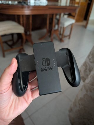 Nintendo Switch V2 + Mando + 3 Juegos