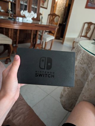 Nintendo Switch V2 + Mando + 3 Juegos