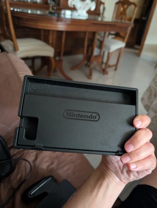 Nintendo Switch V2 + Mando + 3 Juegos