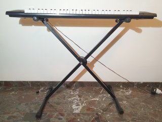 Piano 61 teclas luminosas IDANCE PX300¡Como Nuevo!