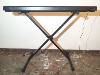 Piano 61 teclas luminosas IDANCE PX300¡Como Nuevo!