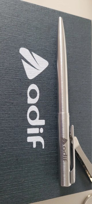 Lote Adif: Silbato, bolígrafo y pasador