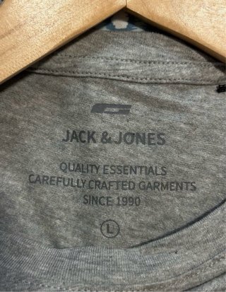 Camiseta Jack & Jones gris