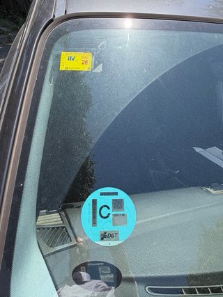 BMW Serie 1 118 i 140 cv pegatina C