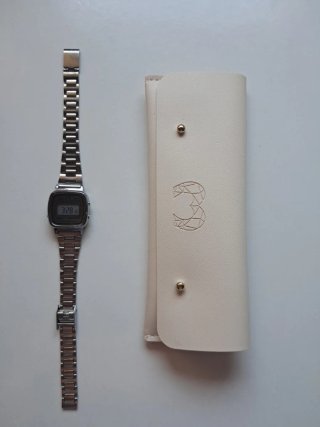 Reloj La petite marie, Digital Plateado