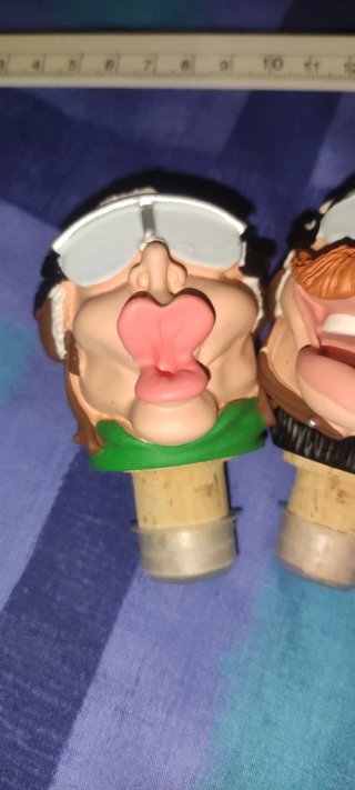 2 tapones de botella