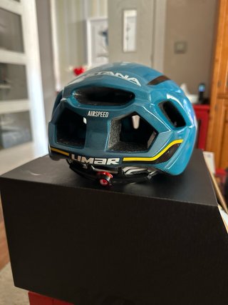 OPORTUNIDAD!! Casco  bici  Limar Air Speed Astana