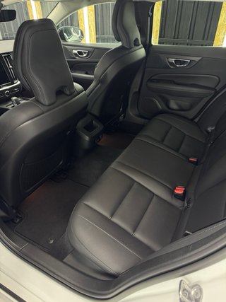 Volvo V60 Ultimate Dark - Diesel MHEV - 2023
