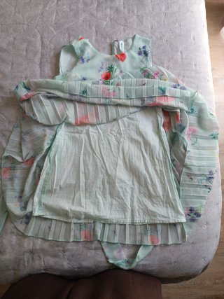 Vestido floral niña