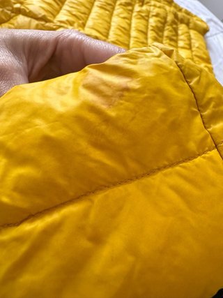 Piumino Prada giallo con cappuccio – Tg. 44/42