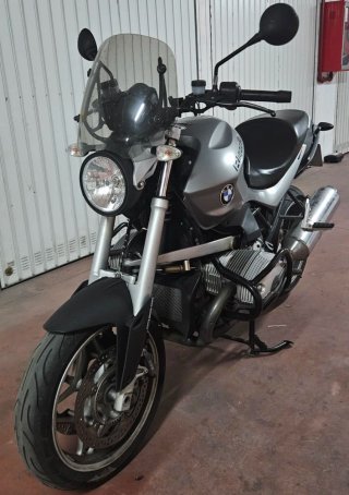 BMW R1200R Plata y Negra