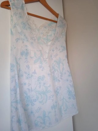 Conjunto camisón y bata floral