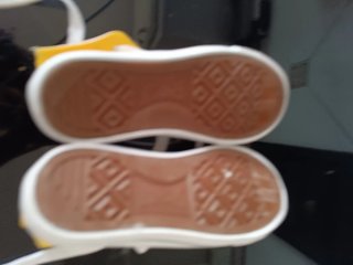 Zapatillas de lona amarillas