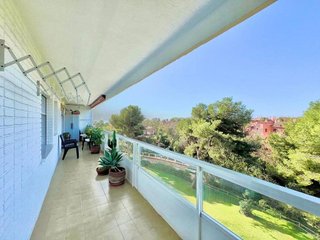 Piso en venta en Elviria en Marbella