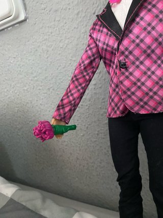 Muñeco Ken con 2 trajes
