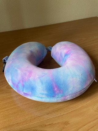 Almohada de viaje tie-dye