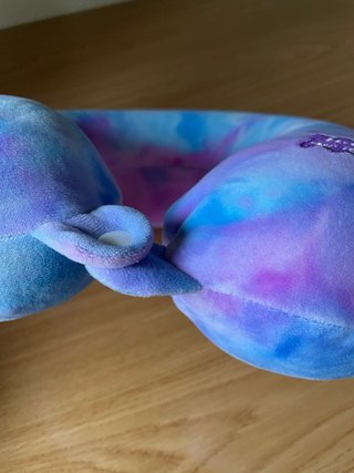 Almohada de viaje tie-dye