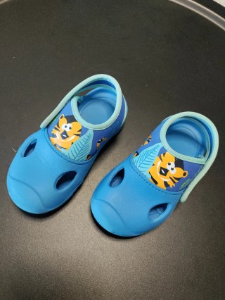 Lote de 3 pares de sandalias infantiles