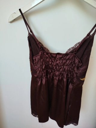 Blusa lencera marrón chocolate con encaje
