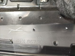 GUARNECIDO PUERTA TRASERA DERECHA 8V4867306