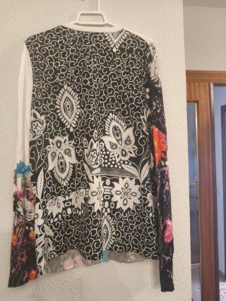 Chaqueta floral talla 44