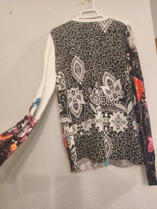 Chaqueta floral talla 44