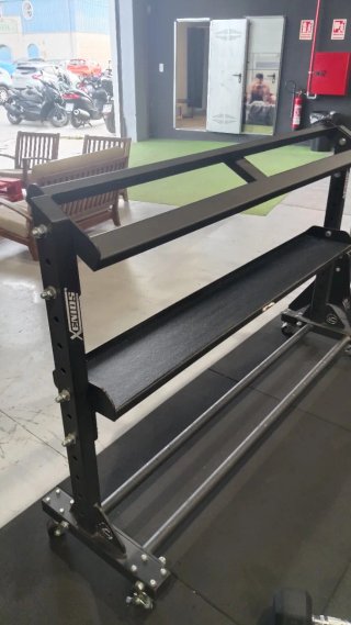 Mancuernero gimnasio 1.78m x 1.20m