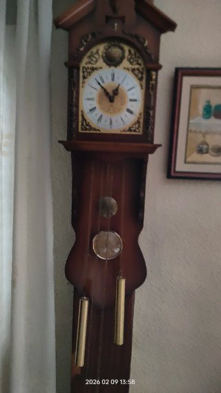 Reloj de pared antiguo