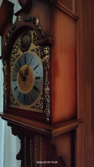 Reloj de pared antiguo