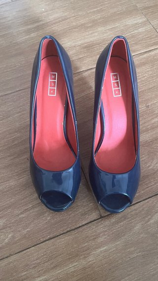 Zapatos de tacón azul con plataforma