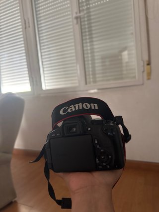 Canon EOS 600D como nueva
