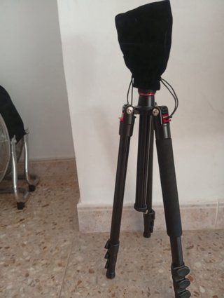 Trípode Profesional Neewer