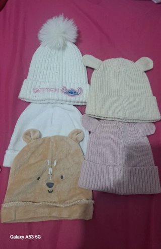 Lote Gorros Niña (Rosa, Blanco)