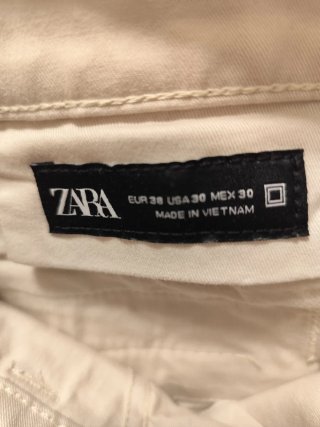 Pantalón cargo beige hombre