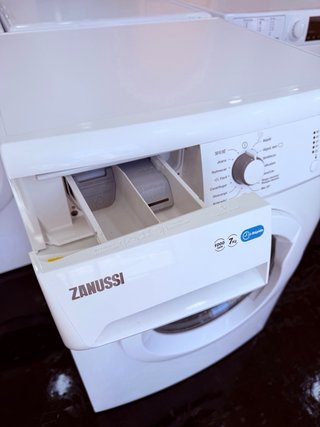 Lavadora Zanussi 7kg 1000rpm A+++ - Envío a casa