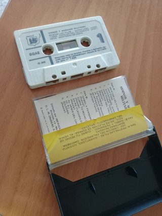 9 Cassettes Marchas Militares y Canciones