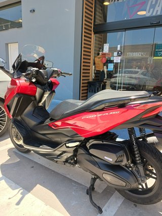 HONDA FORZA 350