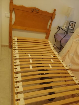 Cama articulada de madera