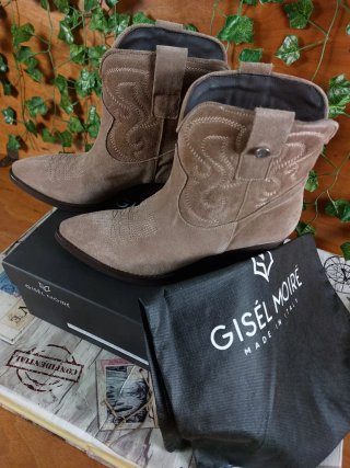 Stivaletti Texani Scamosciati Beige Gisel Moire