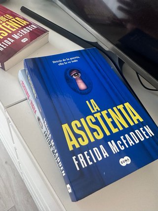 Trilogía libros la asistenta