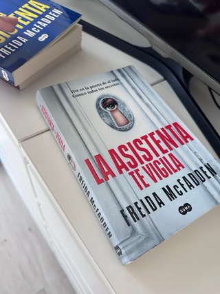 Trilogía libros la asistenta