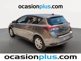 Toyota Auris 1.8 Hybrid Active 100 kW (136 CV)