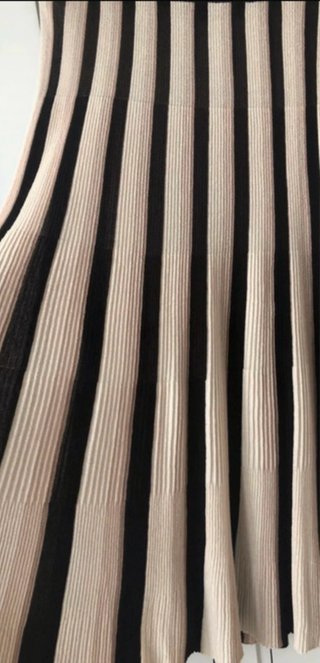 Falda Sfera rayas beige y negro cintura elástica