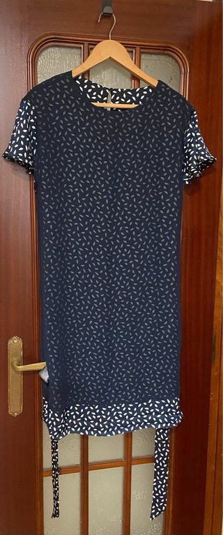 Vestido H&M negro y blanco sin estrenar.