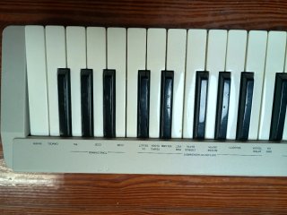 Roland PC-160 MIDI Keyboard Controller