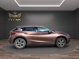 Infiniti Q30 2017