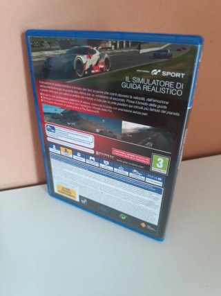 PS4 Gran Turismo Sport
