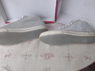 Zapatillas plateadas