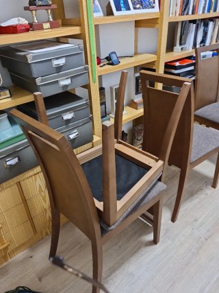 4 Sillas de Comedor Madera y Tela