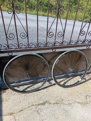 Ruedas carretera disco DT Swiss y shimano